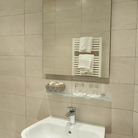 Graziella Hotel 3*